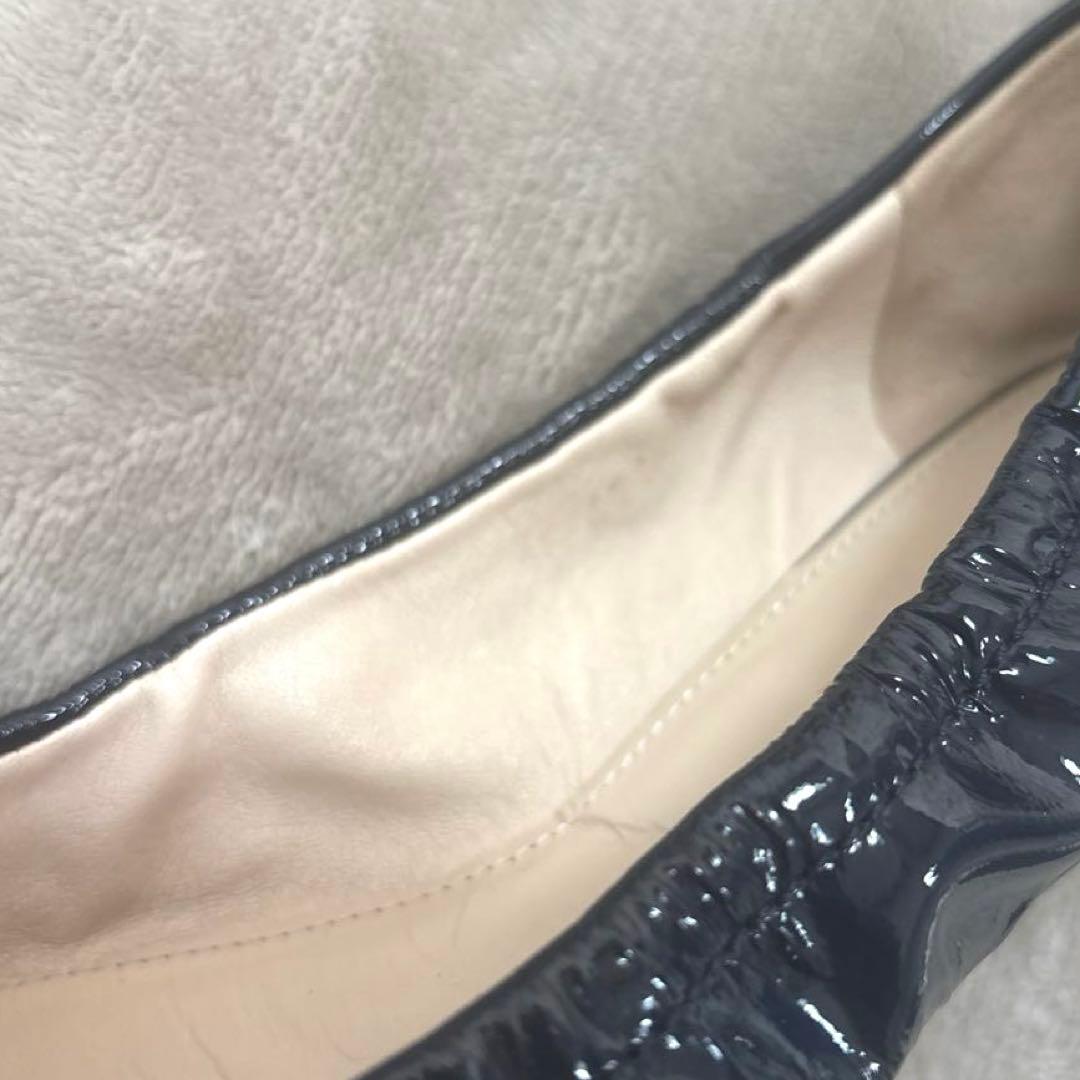 PRADA ネイビー パテントフラットシューズ