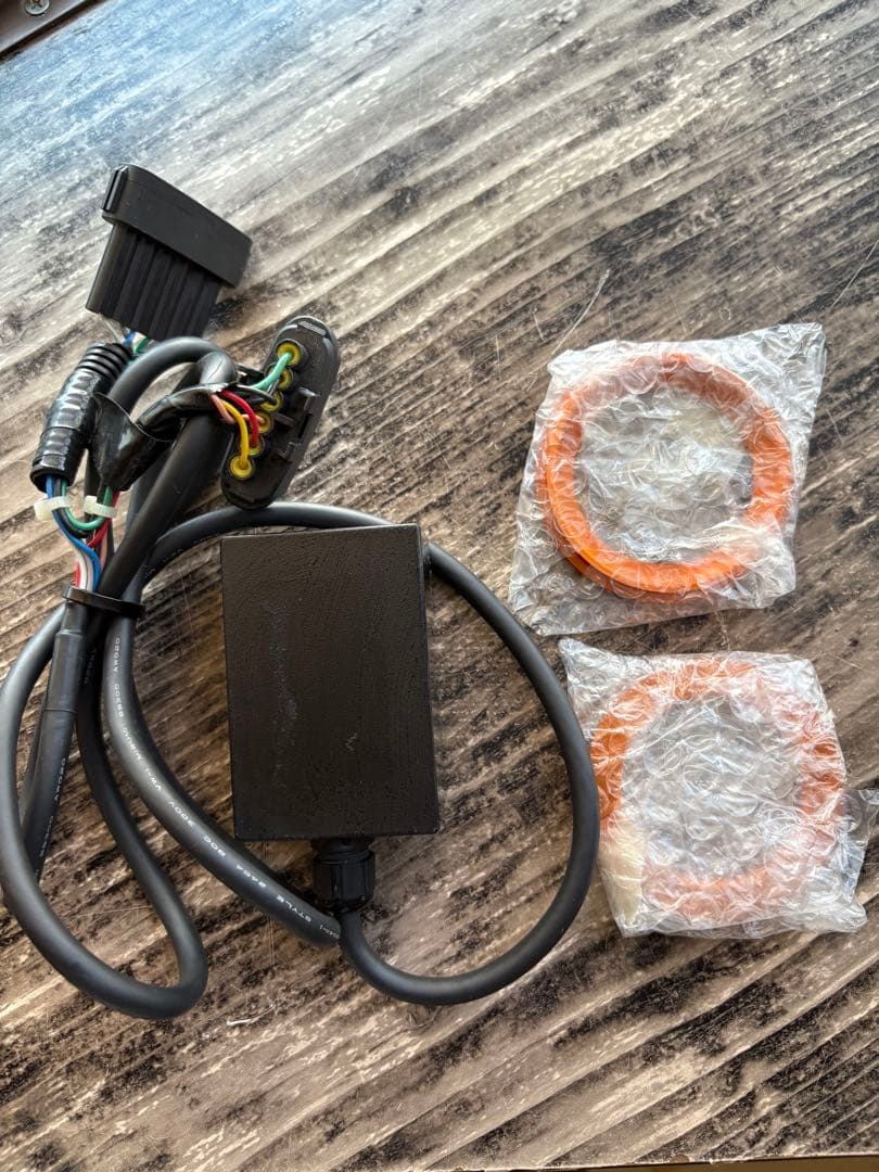 感度MAXスロットルコントローラー 200系　ハイエース　ガソリン用