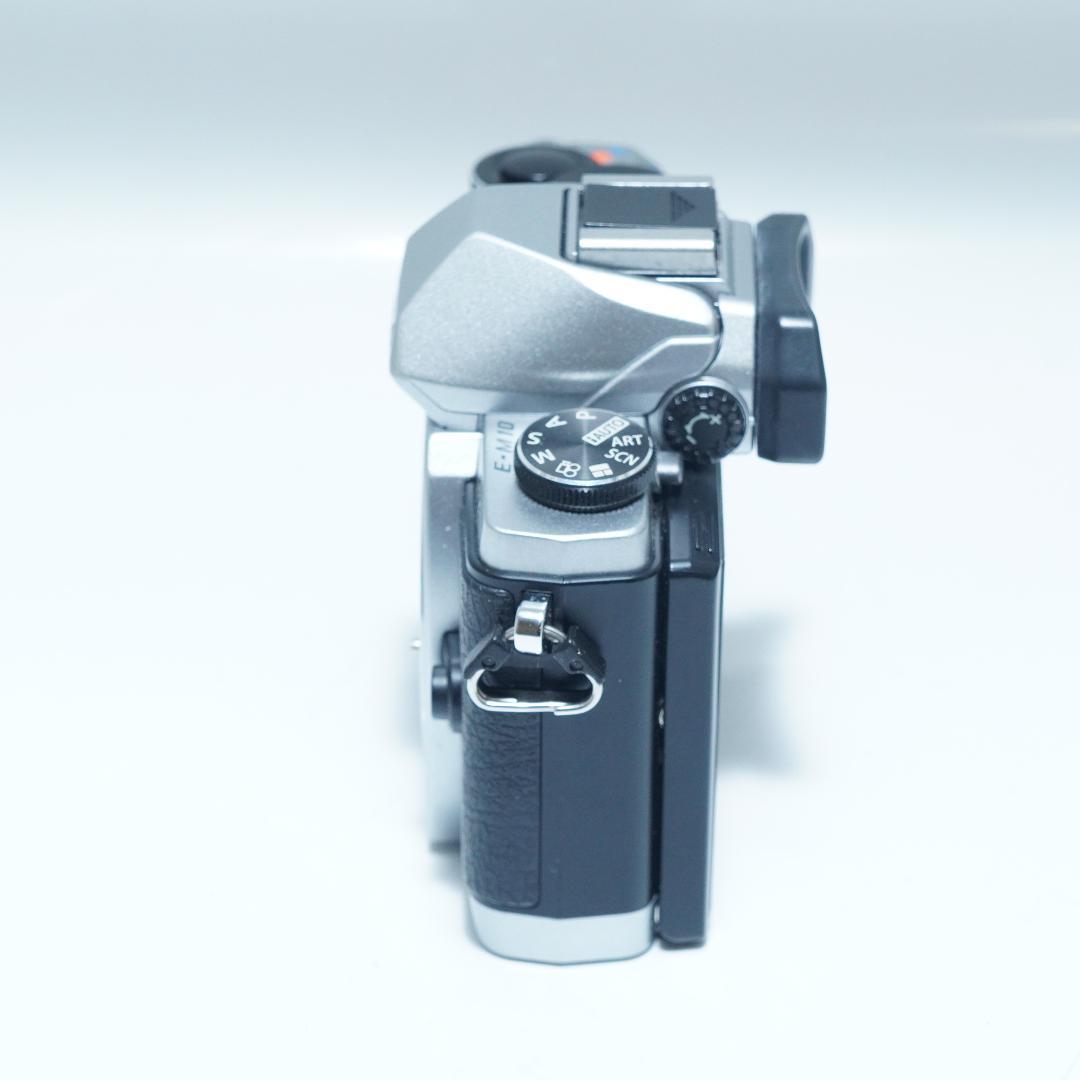 オリンパス OM-D E-M10 レンズセット ミラーレス