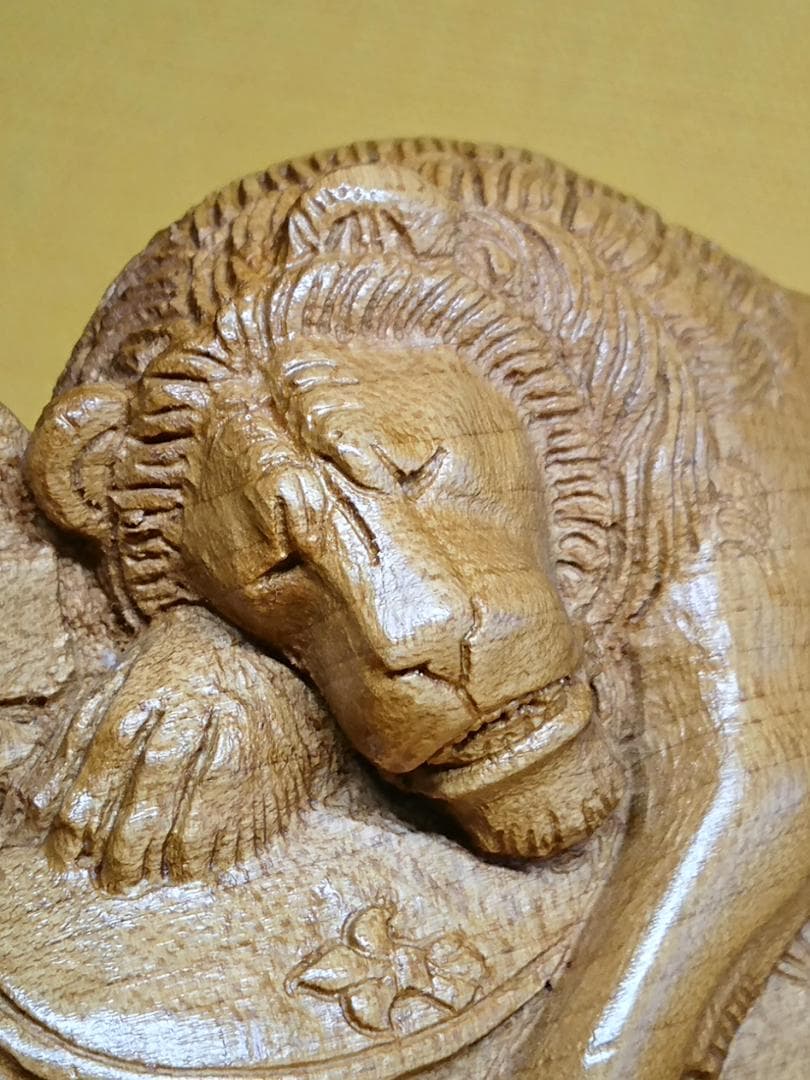 【美品】ライオン　木彫　ヨーロッパ　置物　インテリア　工芸品　美術品　A3371