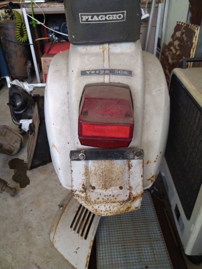 SL1007様限定Vespa 50S スクーターレストアベース　部品取り