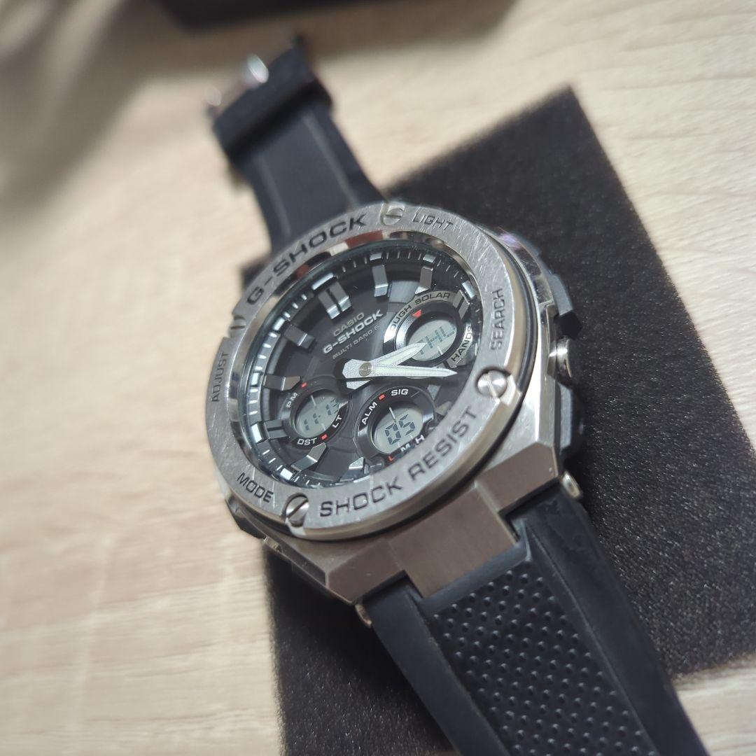 カシオ G-SHOCK ソーラー電波腕時計 GST-W110-1AJF