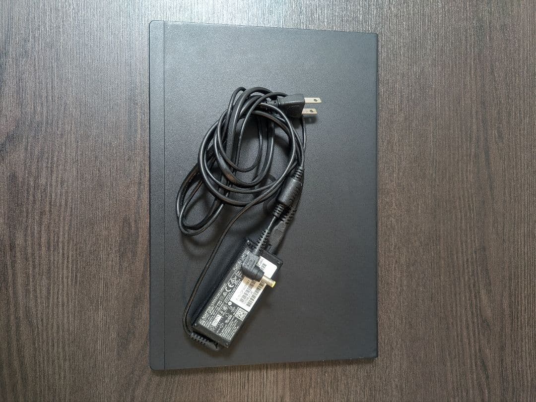 軽量モバイルPC FUJITSU LIFEBOOK U937 / ノートPC