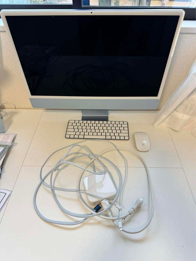 Apple iMac 24インチ M3 8GB/512GB 4ポート ブルー