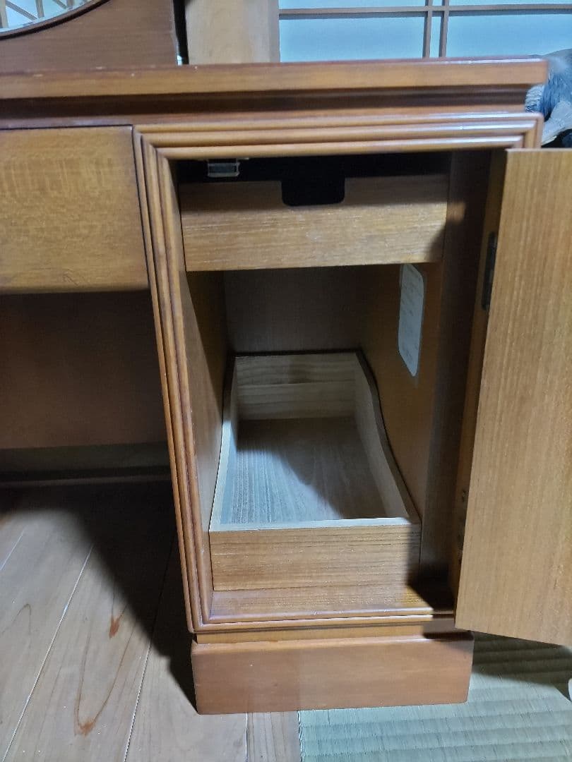 桐製ドレッサー