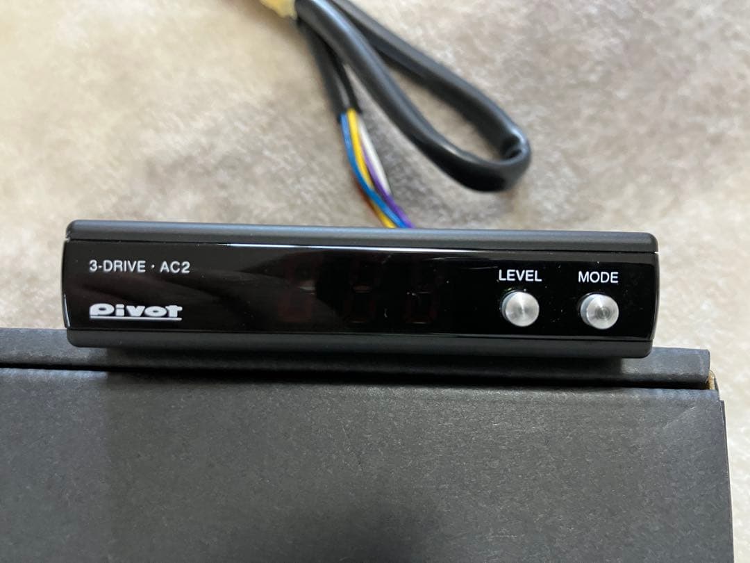 Pivot 3-DRIVE AC2 スロットルコントローラー