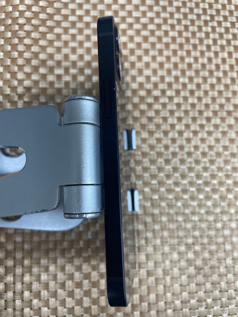 iPhone 12 mini 64 GBブラックSIMフリー【2560】