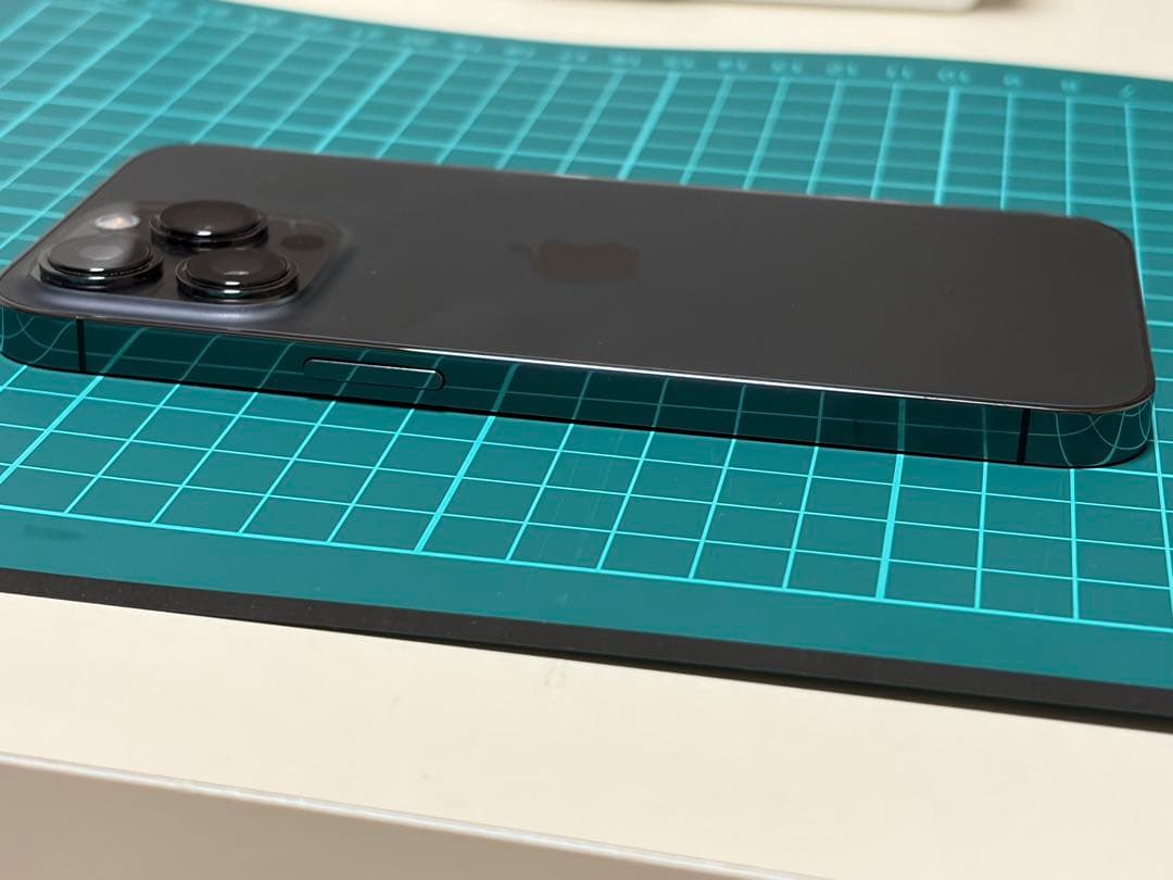 Apple iPhone 13 Pro グラファイト バッテリー残量84%