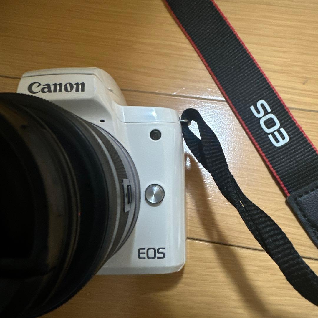 Canon EOS M キットレンズ付き
