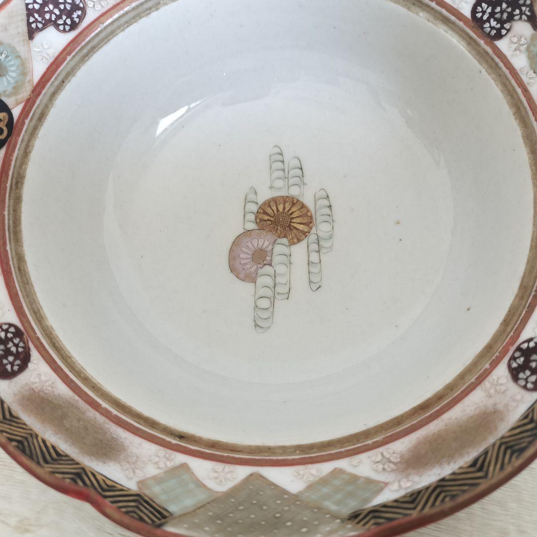 九谷焼　人物　蓋物