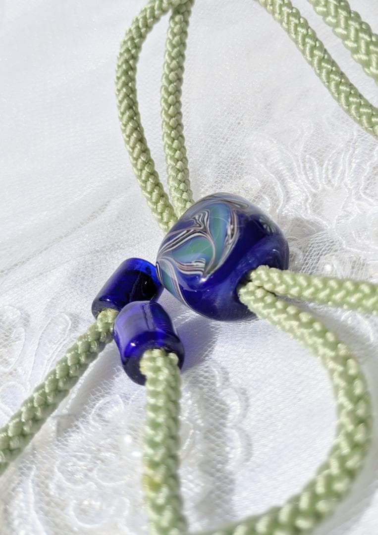 吉田正子トンボ玉（貳拾）　「江戸組み紐」ネックレス　ガラス玉に込めた日本画