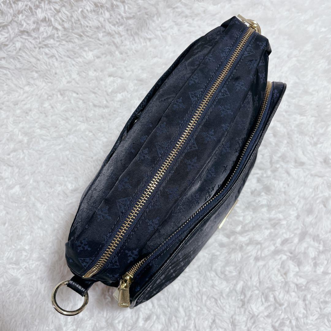 未使用品✨russet ショルダーバッグ　モノグラム　総柄　紺　ロゴ金具　保存袋