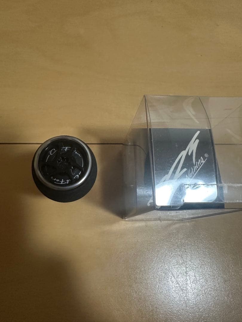 DRT バリアル カルフォームノブ単体ブラック　シルバーリム