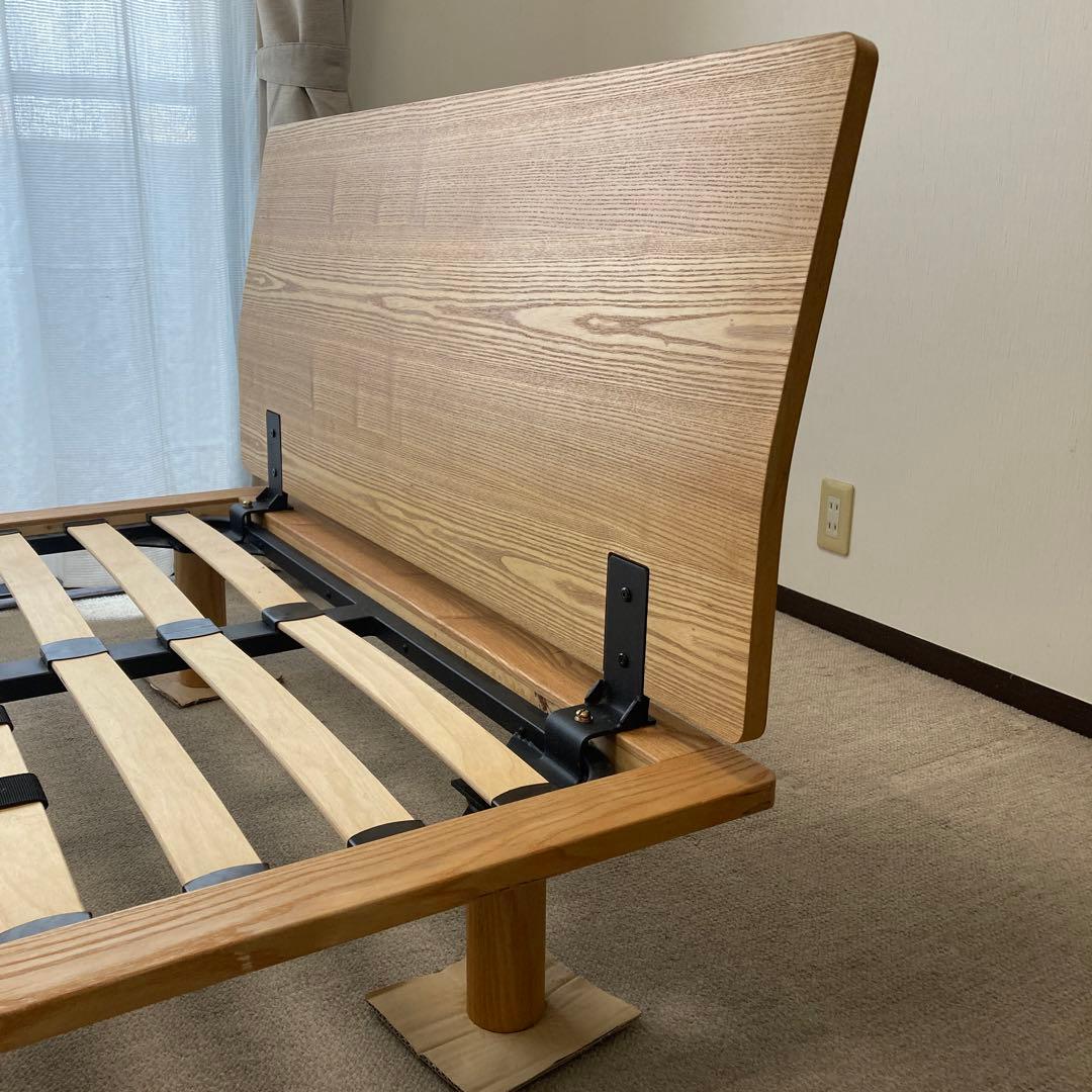 セミダブルベッド（ヘッドボード・脚・マットレス込み）無印良品タモ材 生活の跡あり