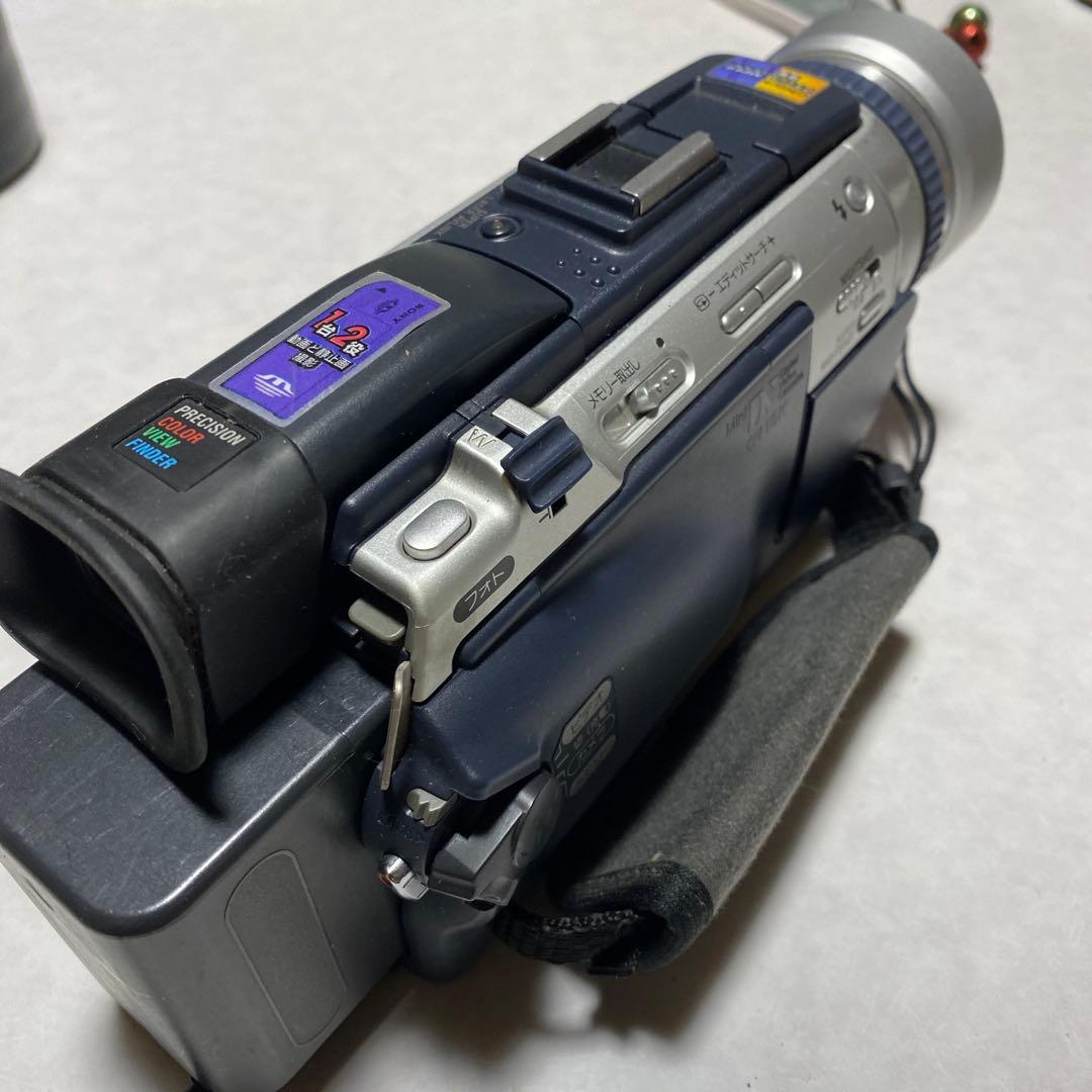SONY Handycam miniDVビデオカメラ　DCR-TRV30 ③