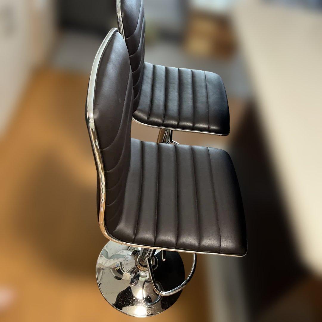 引き取り限定　ホワイトバーカウンターとバースツール2脚