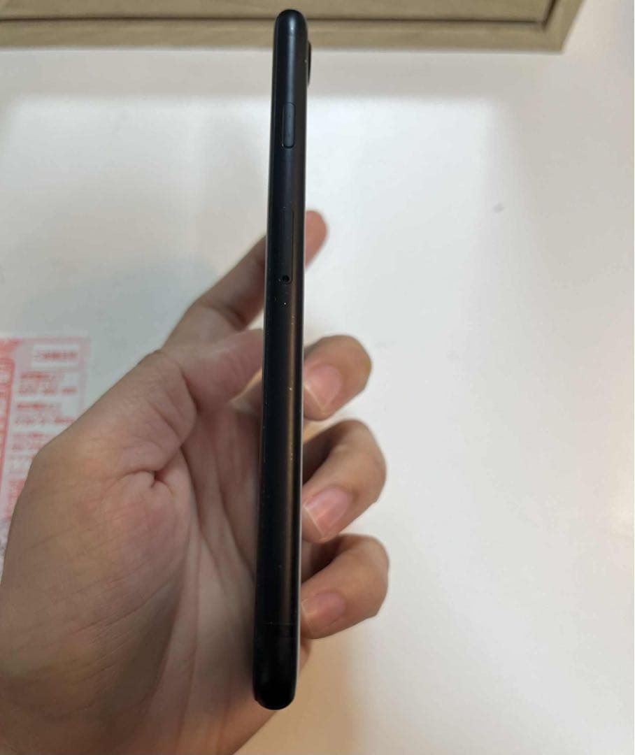 Apple iPhone SE (第2世代) ブラック 本体 128gb