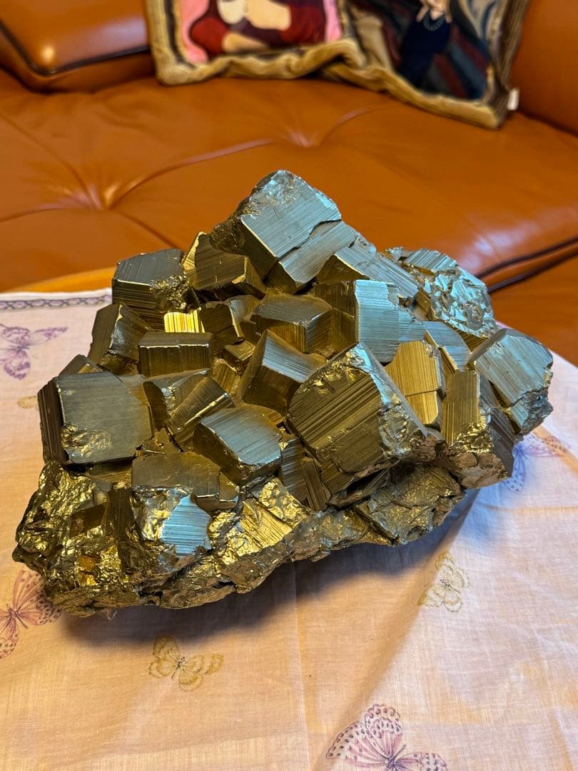 【巨大&希少】パイライト(黄鉄鉱) クラスター 原石 12kg