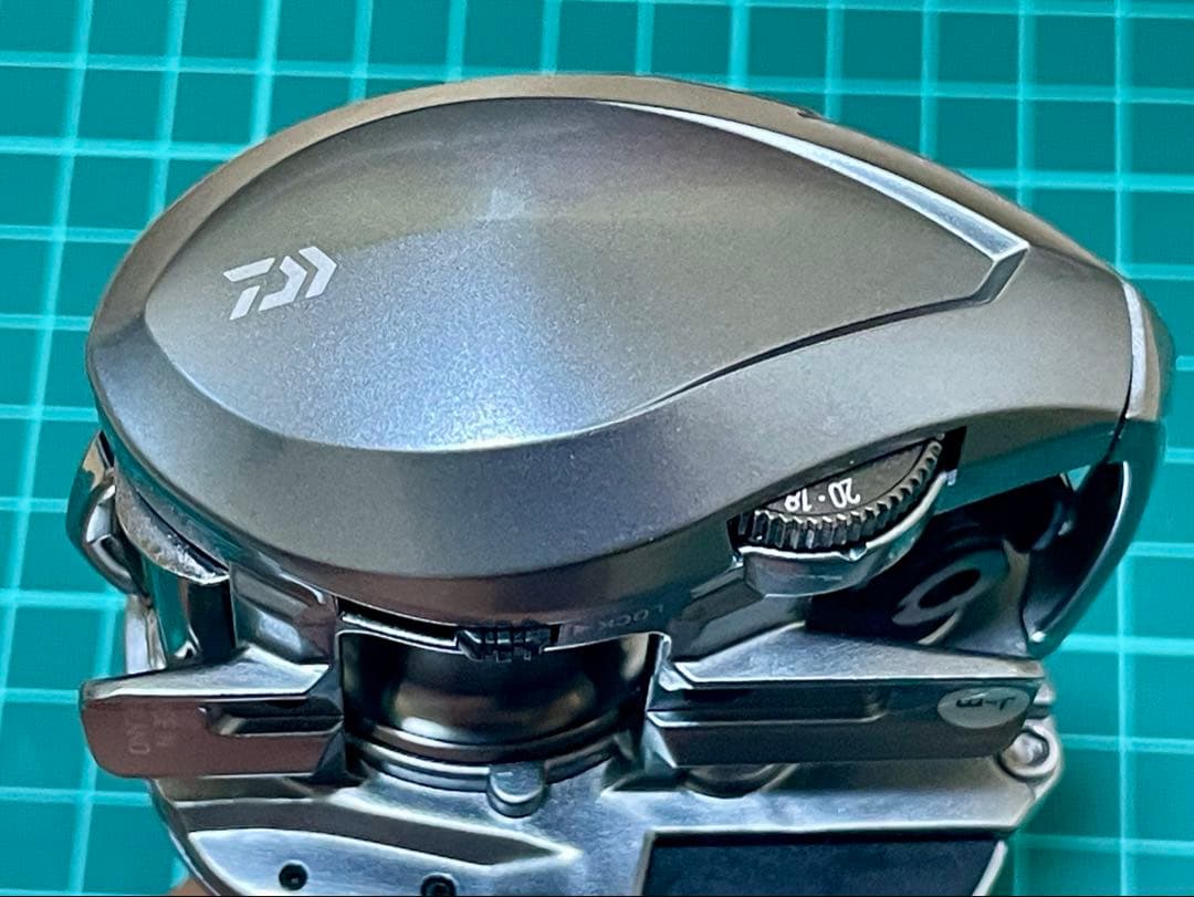 【美品】ダイワ 21 アルファス SV TW 800XHL