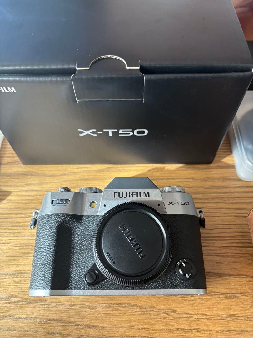 FUJIFILM (富士フィルム) X-T50 シルバー 保証書付き