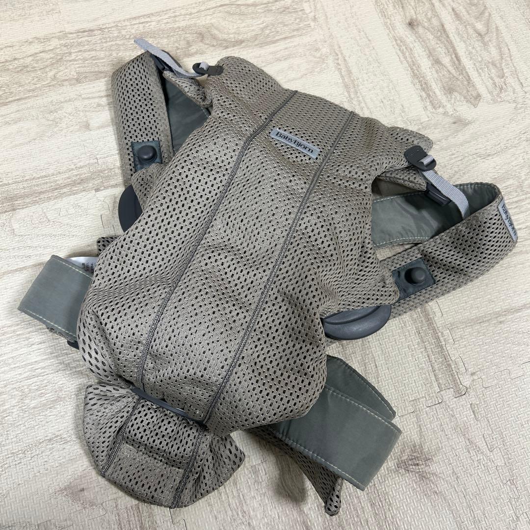 ＊2025.7購入未使用＊ベビービョルン 抱っこ紐　グレーベージュ
