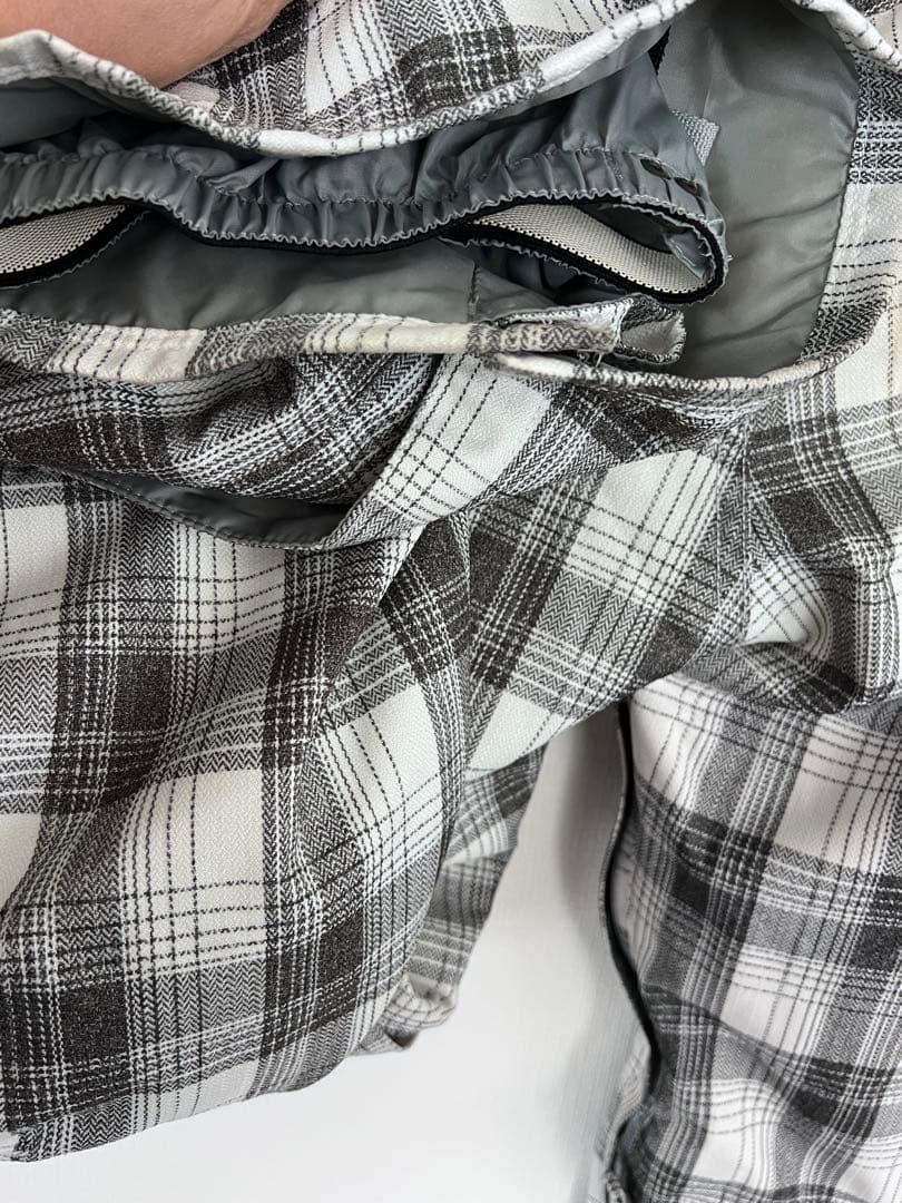 686 six eight six スノーボードウェア　スキーウェア　パンツ　S