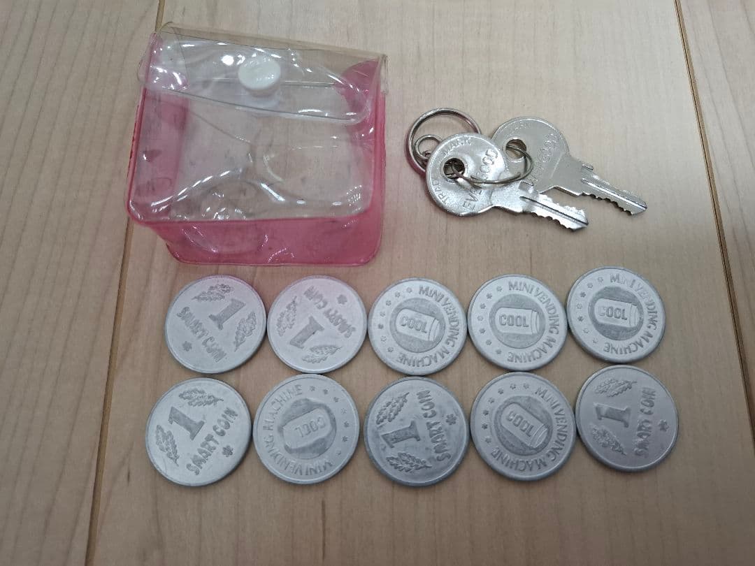 Apice　自販機型冷蔵庫　AVM-400　 ブラック　鍵　付き