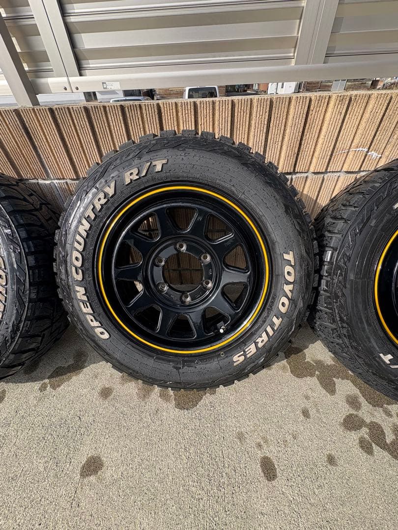 ハイエース　6穴　デイトナ16インチ　オープンカントリー