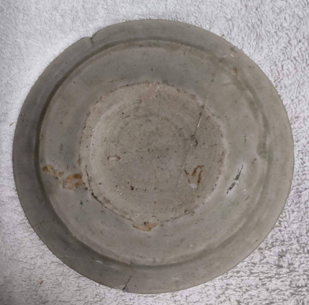 中国13世紀頃　龍泉窯青磁小皿