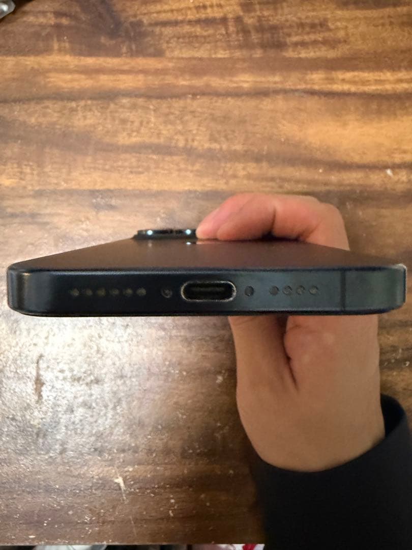 Apple iPhone 15 Pro Max 512GB本体