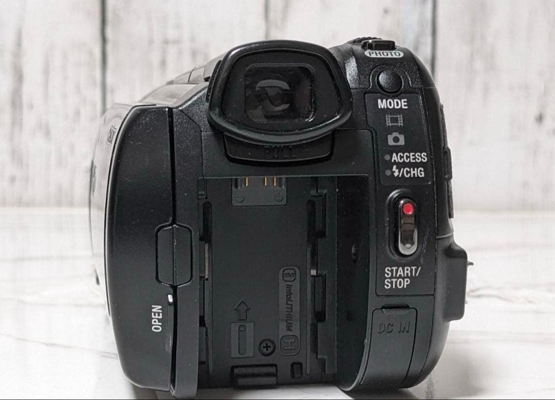 SONY　HDR-XR520V　ビデオカメラ　HDD内蔵　長時間録画可能