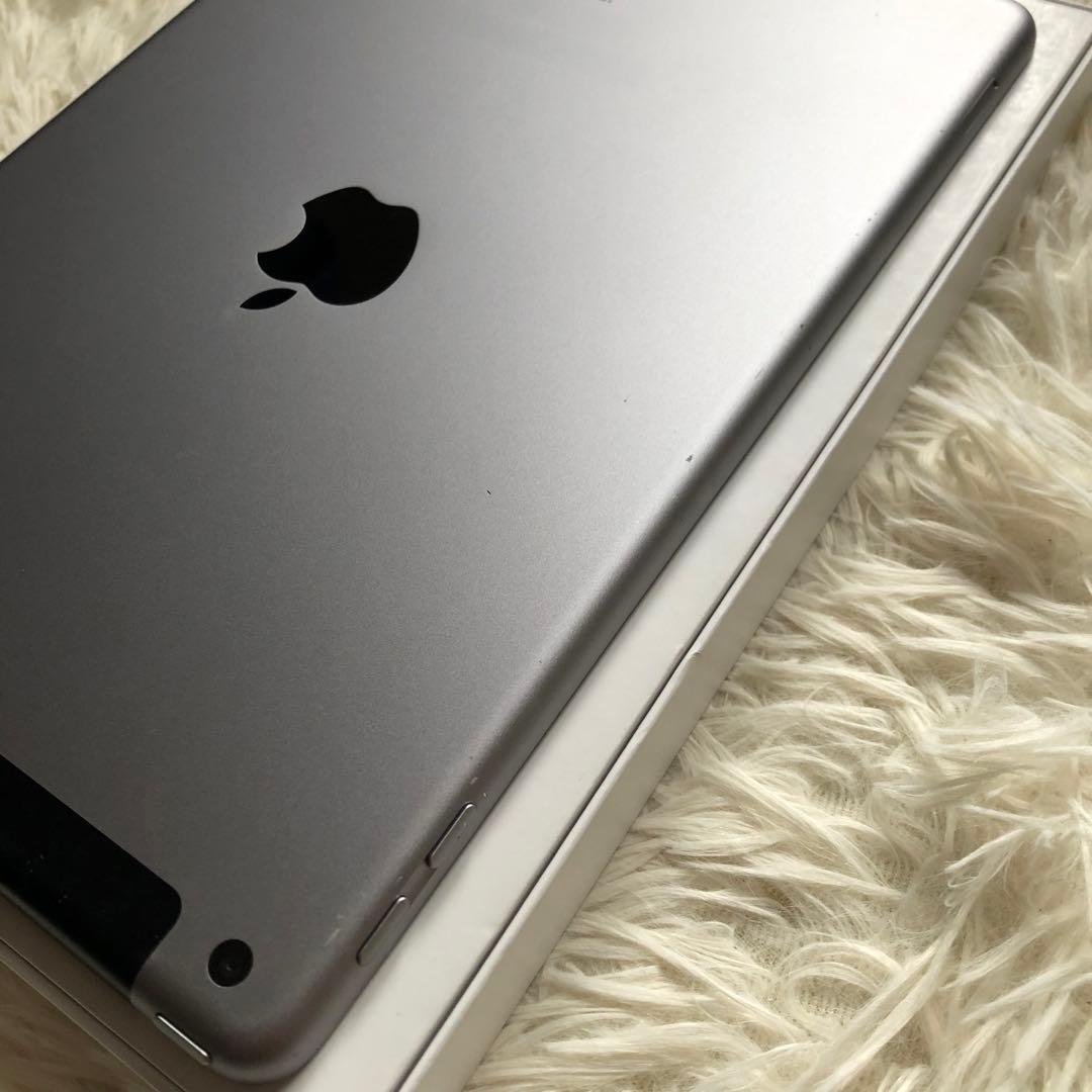 【完動品】iPad 第6世代 128GB SIMフリー【すぐ発送】