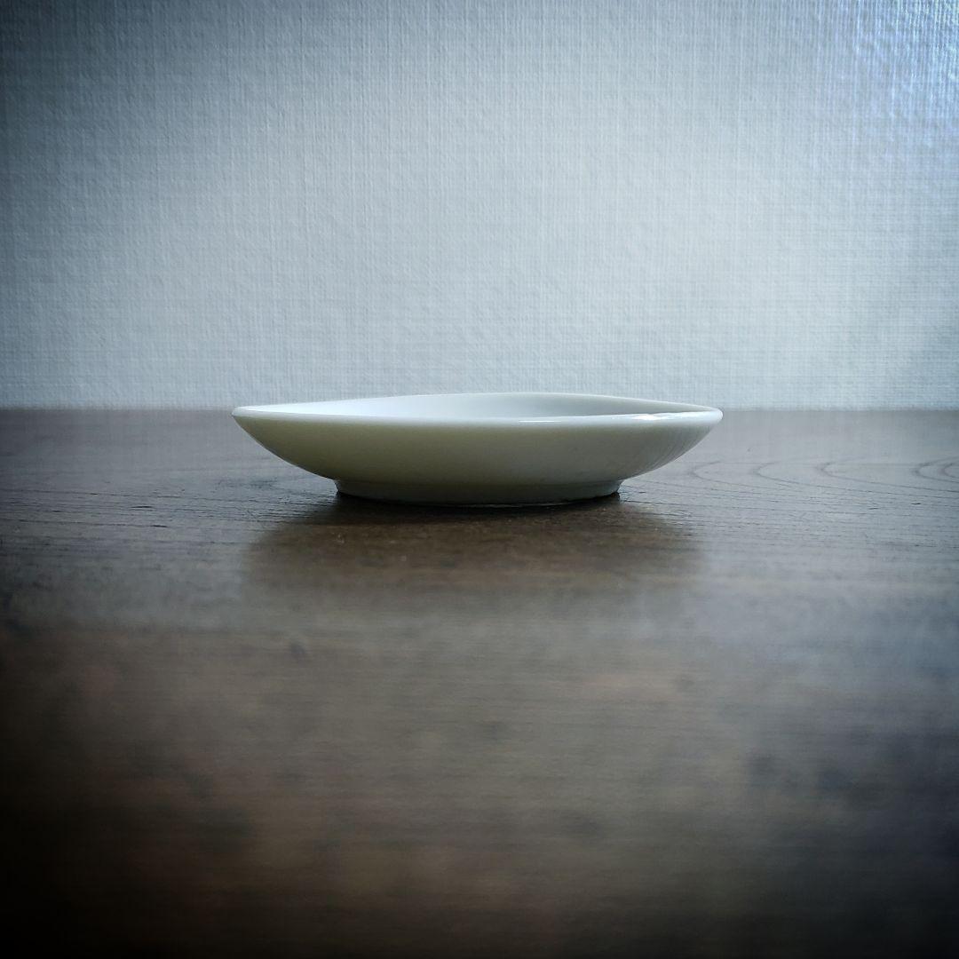 小皿　古伊万里　豆皿　江戸末期　白磁　ホクロ　手塩皿