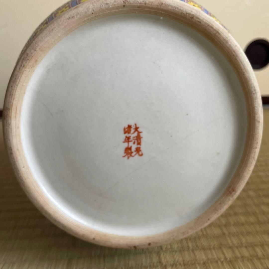 中国色絵花瓶　高さ約35cm