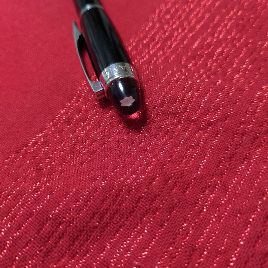 モンブラン　黒　ボールペン 付き