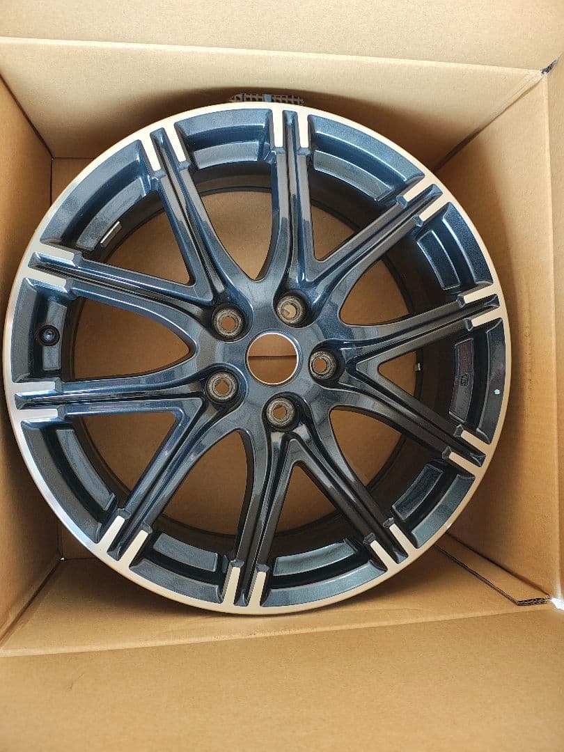 日産　ジューク　ニスモ 純正ホイール 18インチ エンケイ　1本