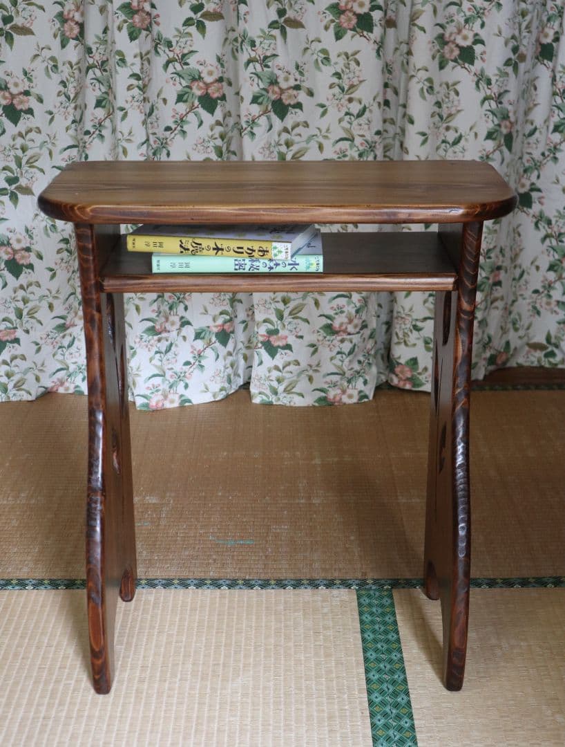 吉野杉の小さな机　手作り　奈良