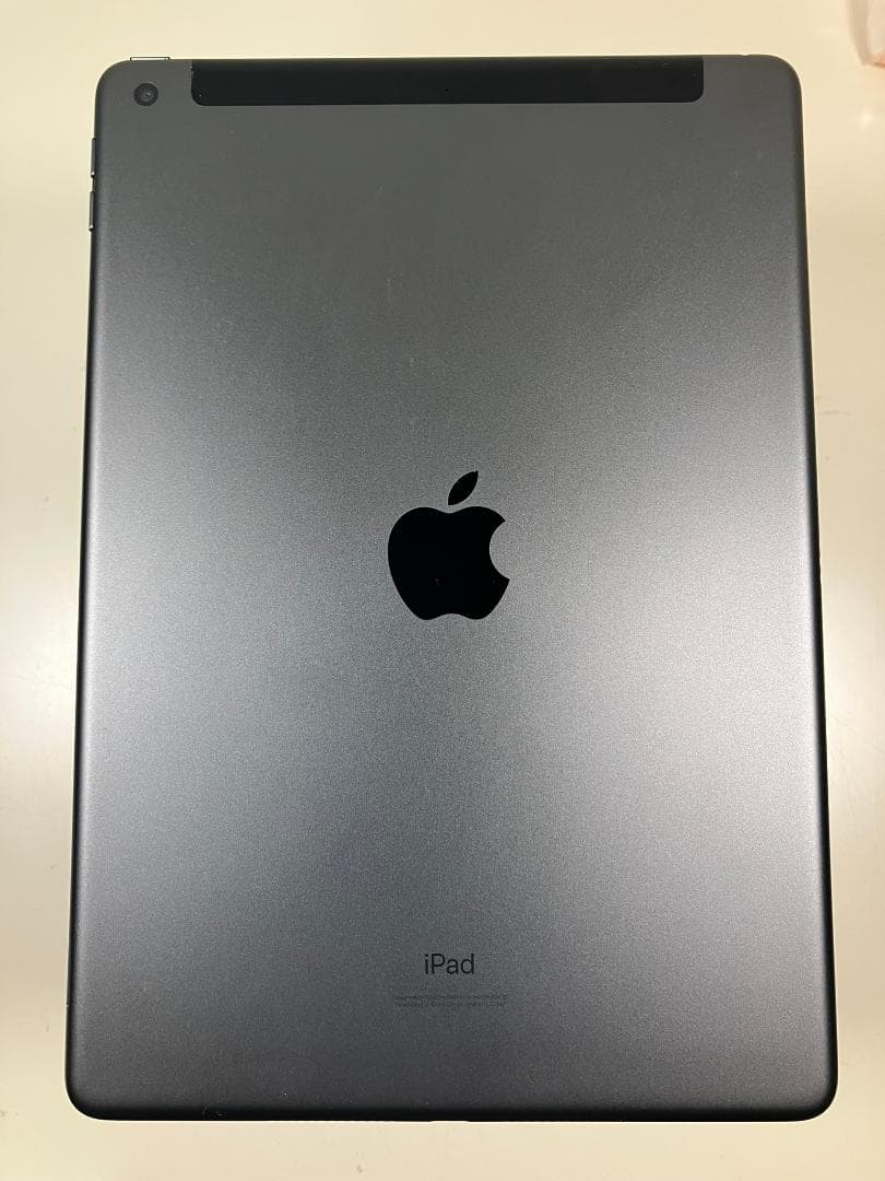 iPad 第8世代　32GB グレー　セルラー カバーガラス付