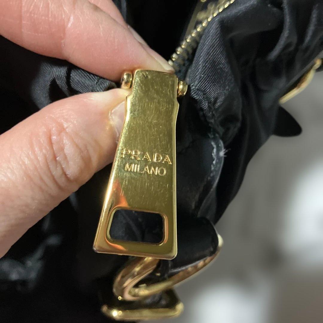 美品　プラダ　ギャザーバック　黒