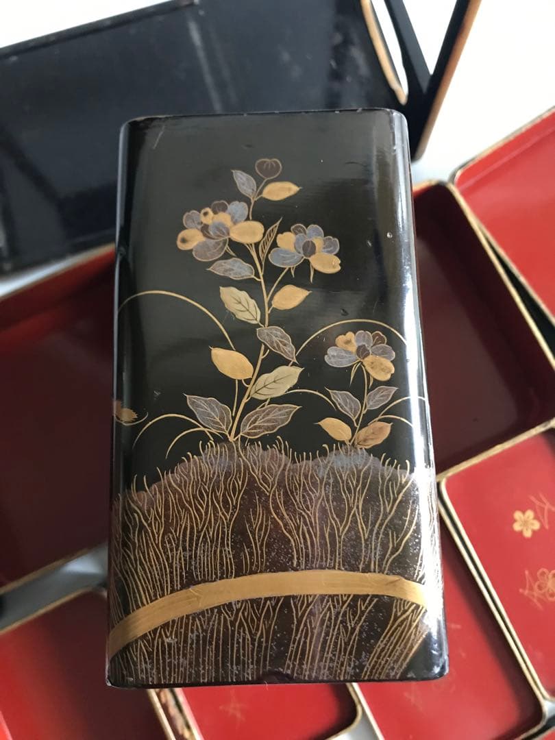 江戸 明治時代 骨董 漆器 金蒔絵　野弁当　重箱 風景花絵　黒塗内朱　天然木