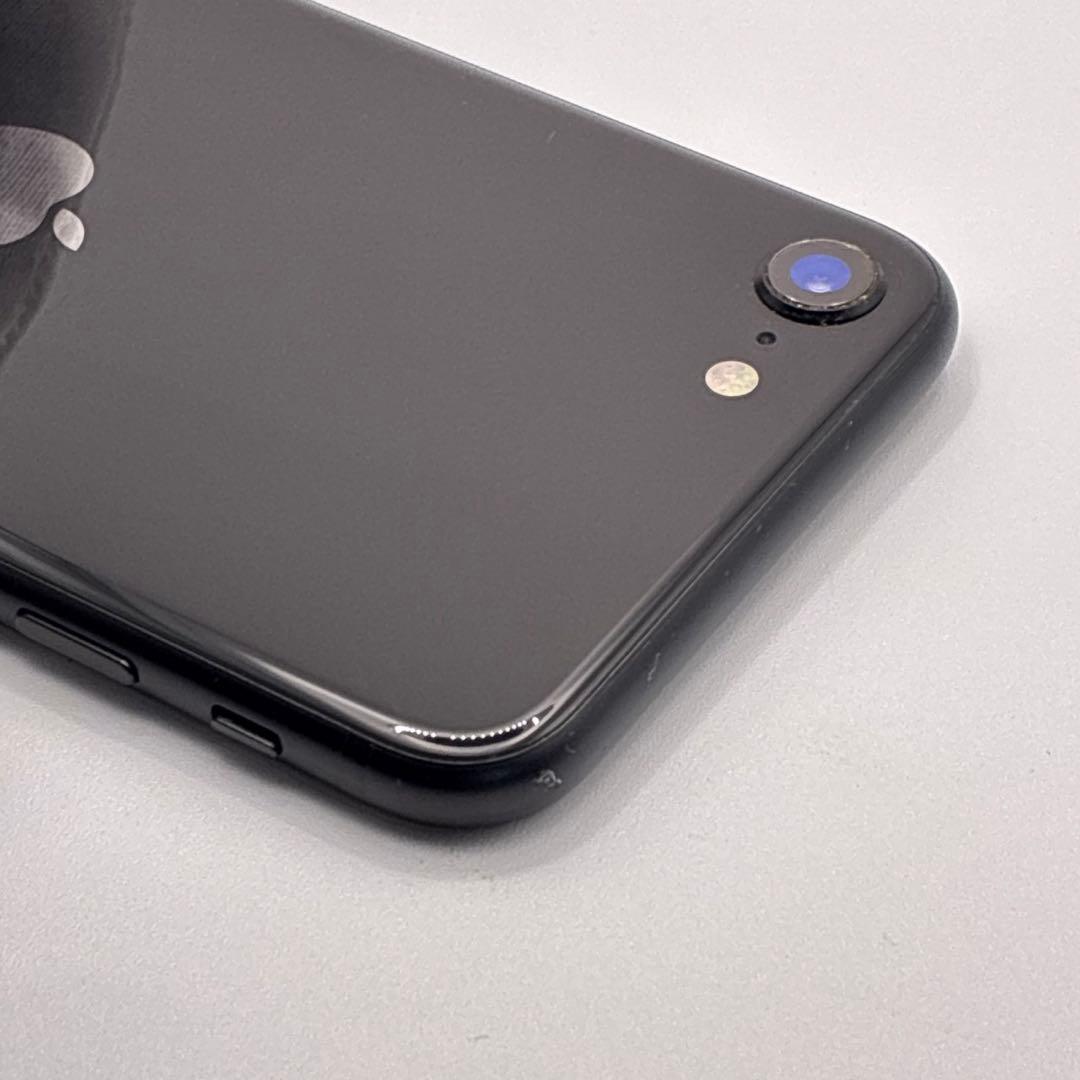 【バッテリー90%】SIMフリー iPhone SE第２世代 64GB ブラック