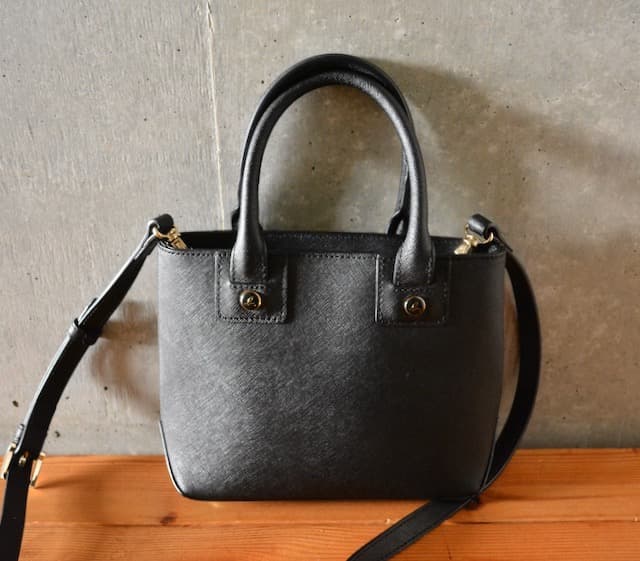 美品 agnis b アニエスベー 2WAY ミニバッグ ショルダーバッグ 黒