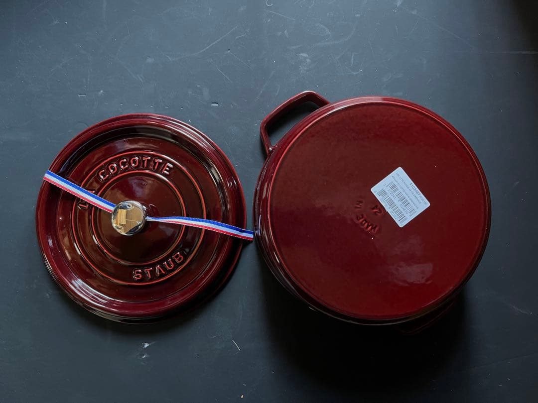 COCOTTE RONDE 24cm グレナディン　staub ストウブ　鍋