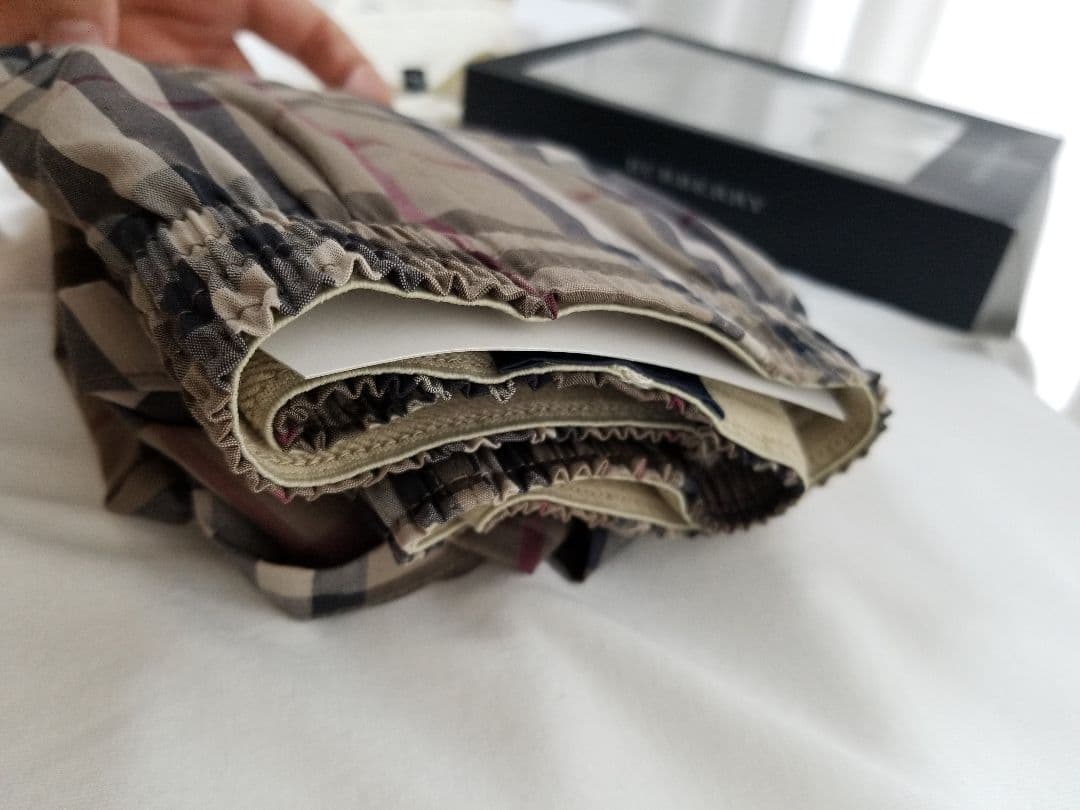 バーバリートランクス新品未使用メガベージュ茶 大サイズ新品ソックス付き26-28