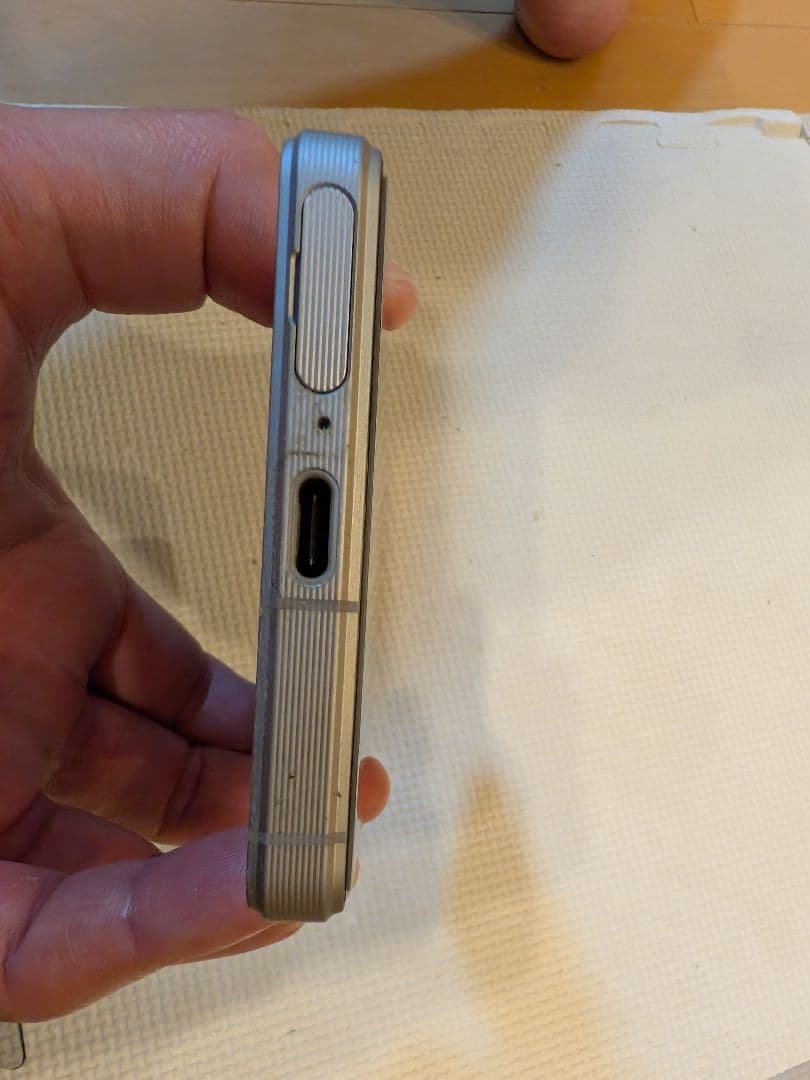 SONY Xperia 1 V プラチナシルバー 512GB SIMフリー