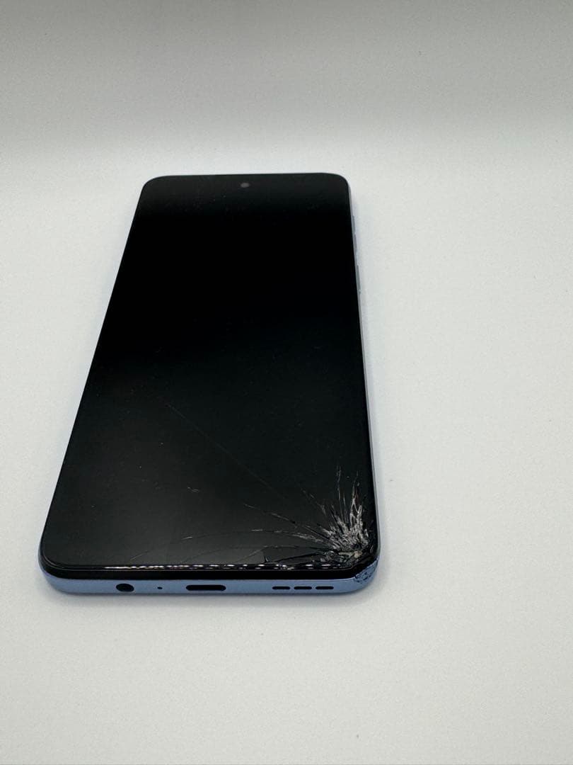 MOTOROLA moto g64y 5g シルバーブルー 画面ひびあり