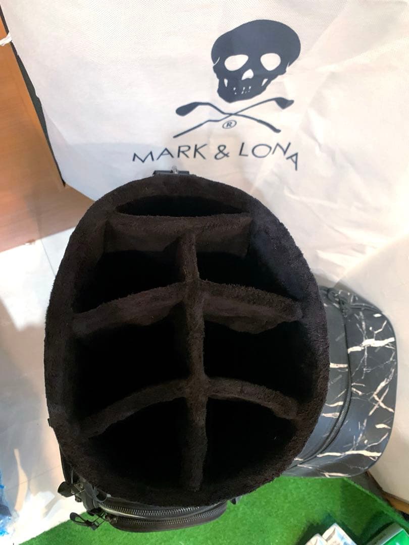 希少　即完売　マークアンドロナ　mark&lona キャディバッグ　大理石柄