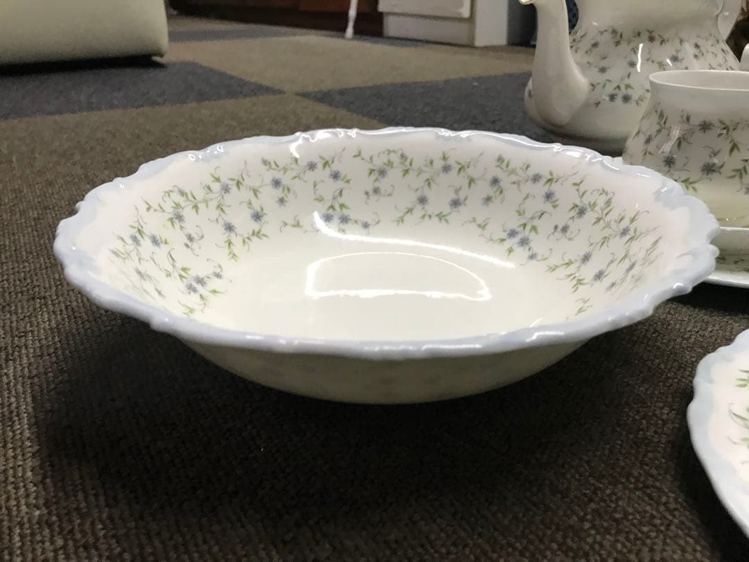 ローヤルアルベド食器セットcaroline