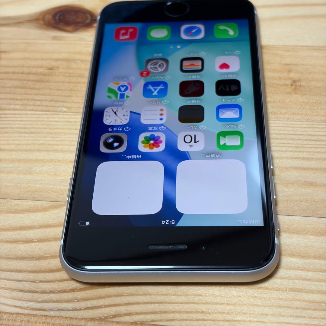 え*】様 バッテリー新品　iPhoneSE第3世代64GB SIMフリー　美品