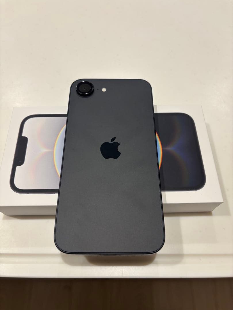 なかこ　Apple iPhone 16e ブラック 本体のみ